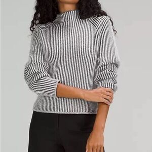 Lululemon athletica Size 0 Gray Cotton Cashmere Blend Mock Neck Sweater